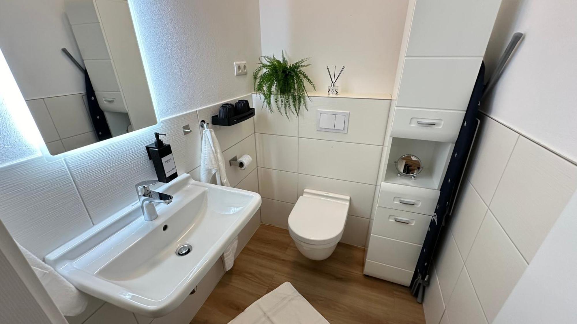 Das Loft - Sauna - 4 Schlafzimmer - 2 Baeder - Stadtmitte - 2 Parkplaetze Speyer Dış mekan fotoğraf