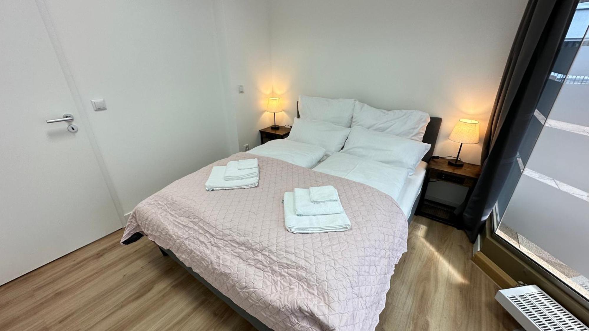 Das Loft - Sauna - 4 Schlafzimmer - 2 Baeder - Stadtmitte - 2 Parkplaetze Speyer Dış mekan fotoğraf